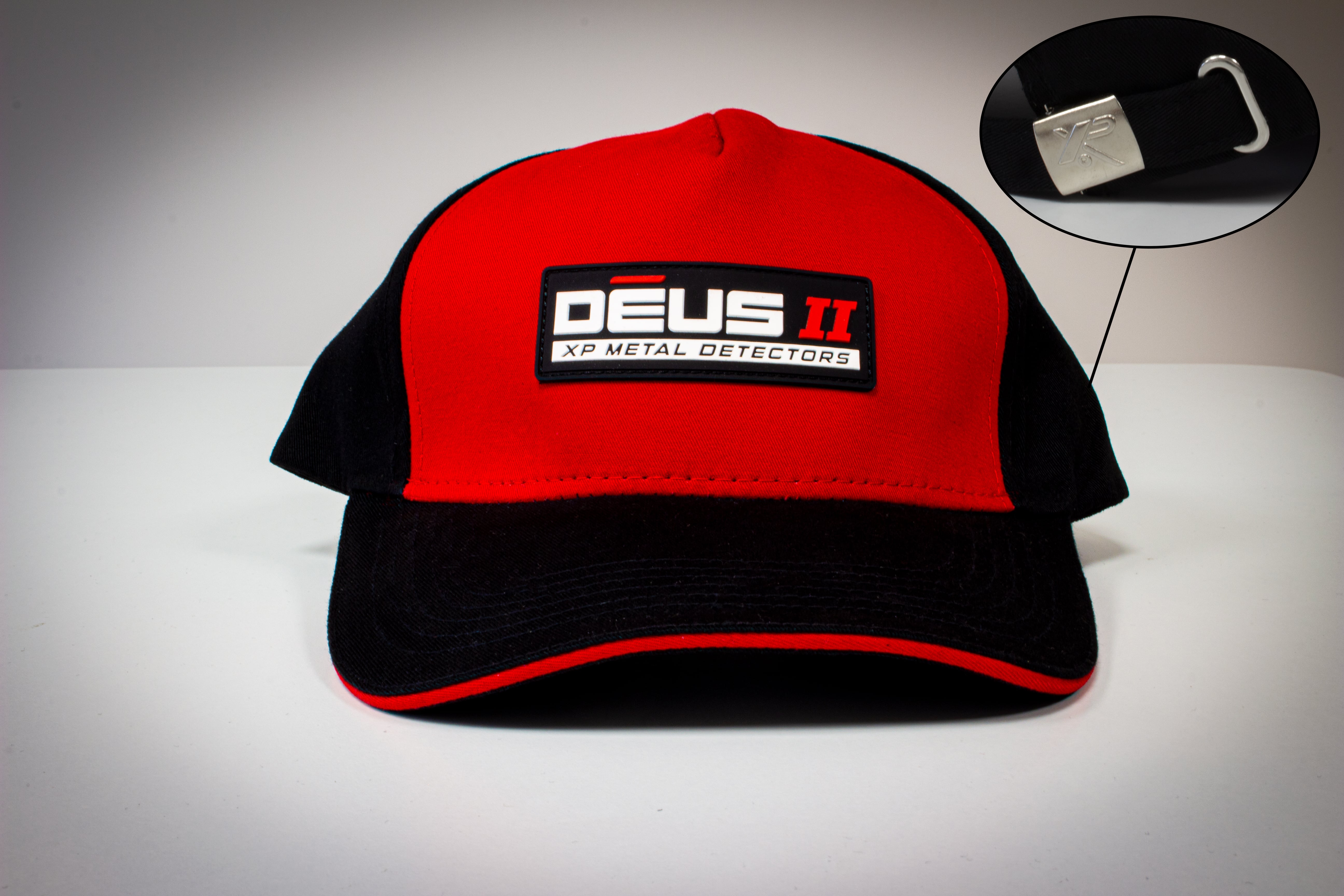 DEUS II CAP - Black & Red