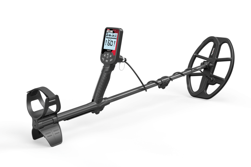 Nokta Triple Score Metalldetektor Pro mit gratis Accupoint und Beinholster